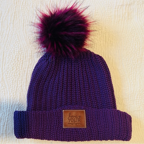 COPY - 🧶LOVE YOUR MELON PURPLE PINK REMOVABLE POM BEANIE ✨ - Picture 1 of 4